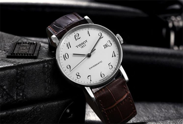 天梭腕表表盘有划痕解决方法汇总(图) 天梭腕表表盘有划痕解决方法汇总(图)